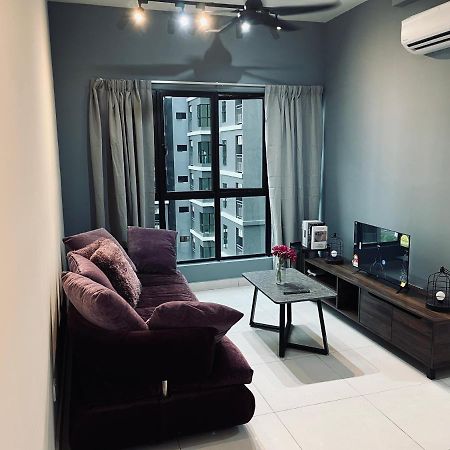 Maxim 2 Bedrooms Mrt Station Cheras Kuala Lumpur Homestay Buitenkant foto