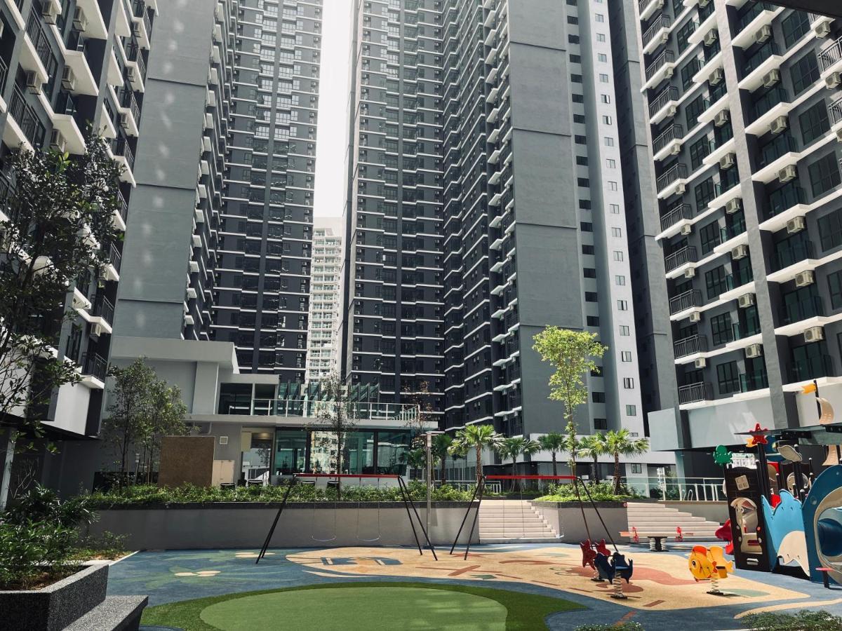 Maxim 2 Bedrooms Mrt Station Cheras Kuala Lumpur Homestay Buitenkant foto