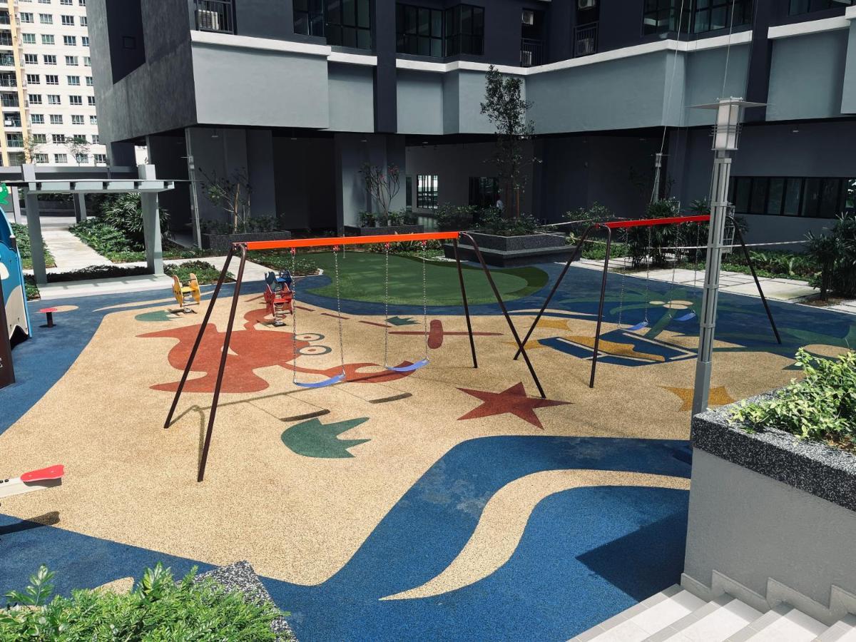 Maxim 2 Bedrooms Mrt Station Cheras Kuala Lumpur Homestay Buitenkant foto