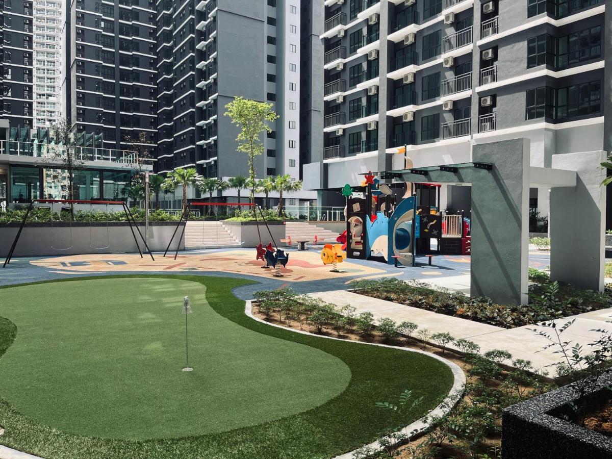 Maxim 2 Bedrooms Mrt Station Cheras Kuala Lumpur Homestay Buitenkant foto